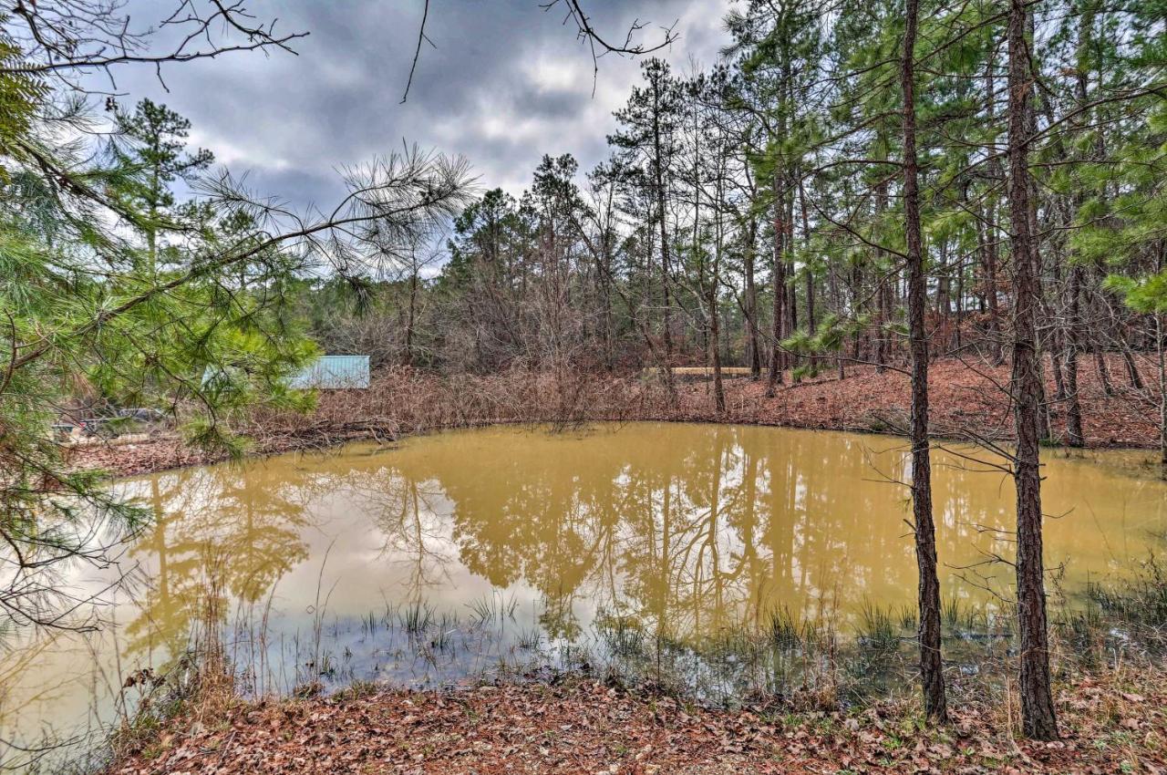 Broken Bow Log Cabin With Fire Pit, Pond, And Deck! Luaran gambar