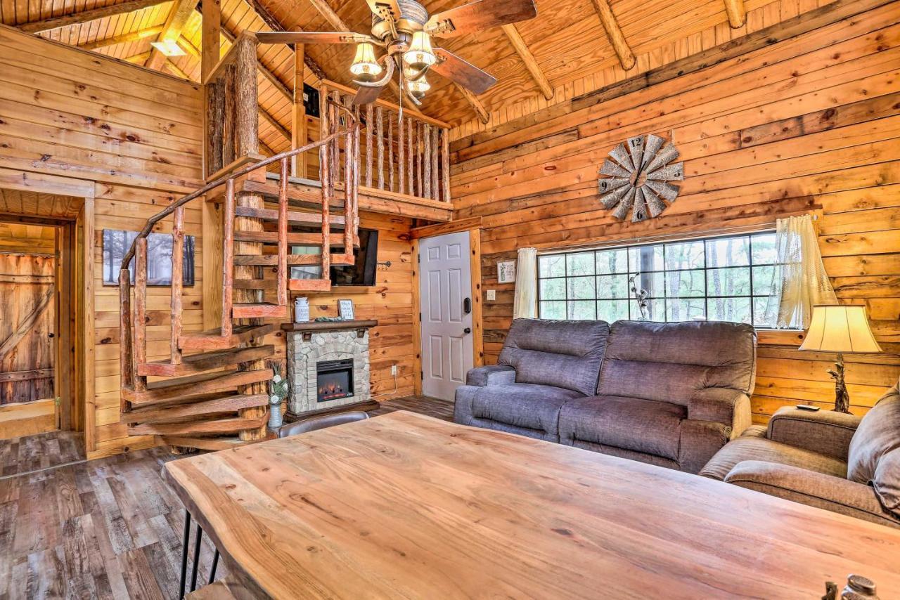 Broken Bow Log Cabin With Fire Pit, Pond, And Deck! Luaran gambar