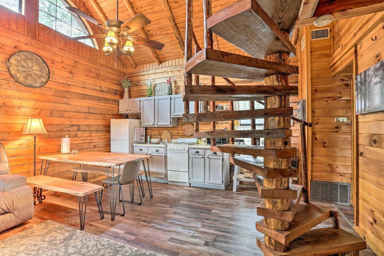 Broken Bow Log Cabin With Fire Pit, Pond, And Deck! Luaran gambar