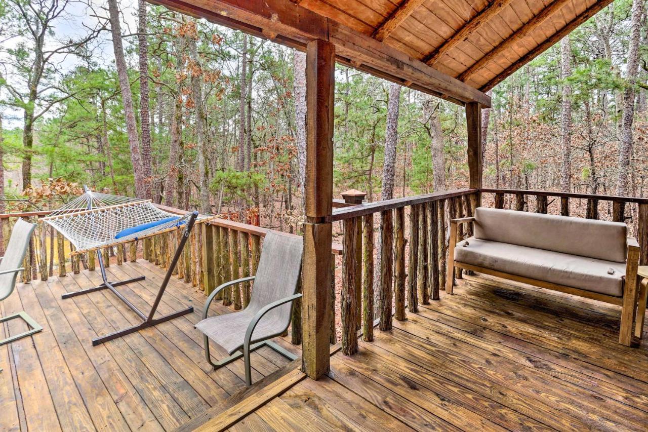 Broken Bow Log Cabin With Fire Pit, Pond, And Deck! Luaran gambar