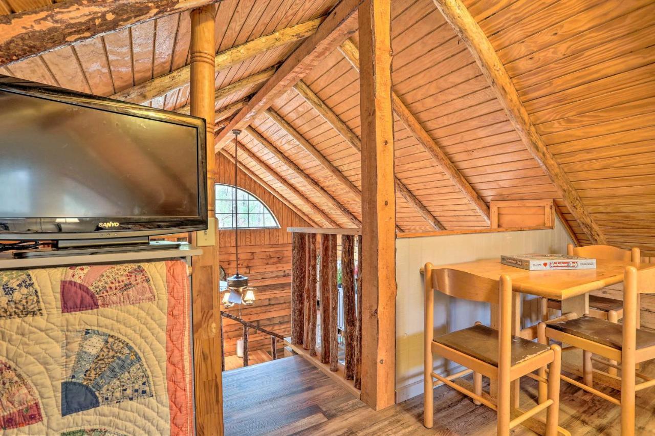Broken Bow Log Cabin With Fire Pit, Pond, And Deck! Luaran gambar