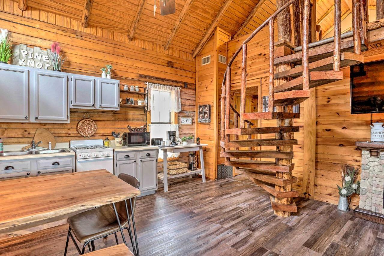 Broken Bow Log Cabin With Fire Pit, Pond, And Deck! Luaran gambar